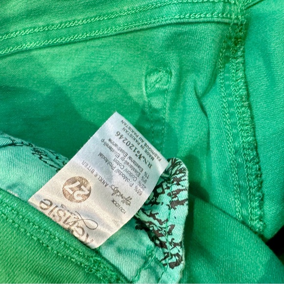 Kensie Jeans “ankle biter” ankle/ skinny - Picture 6 of 8